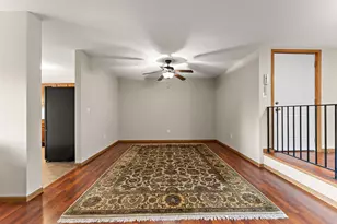 2549 N Lakeshore Dr, Crown Point, IN 46307 - Photo 7