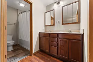 2549 N Lakeshore Dr, Crown Point, IN 46307 - Photo 15