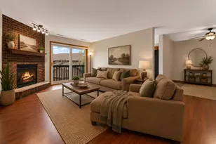 2549 N Lakeshore Dr, Crown Point, IN 46307 - Photo 3