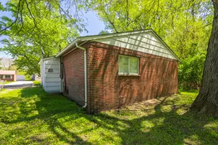1088 Hobart St, Gary, IN 46406 - Photo 15