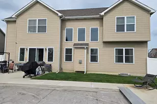 9835 Meadowrose Ln, Saint John, IN 46373 - Photo 3