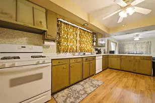 485 Boyd Cir, Michigan City, IN 46360 - Photo 5