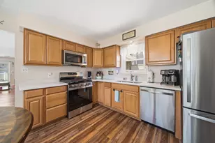 220 Holly Ln, Schererville, IN 46375 - Photo 9