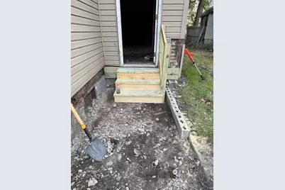 703 W 9th Street, Michigan City, IN 46360 - Photo 5