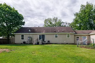 106 W Allen St, Kentland, IN 47951 - Photo 31