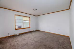 106 W Allen St, Kentland, IN 47951 - Photo 23