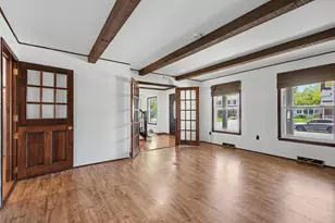 2304 Shannon Dr, Valparaiso, IN 46383 - Photo 5
