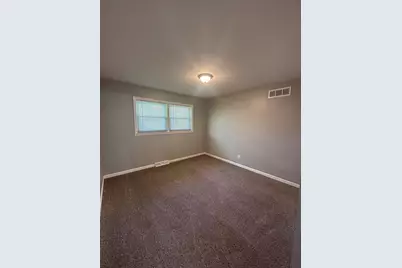 276 W 68th Place, Merrillville, IN 46410 - Photo 7
