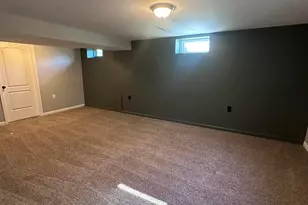 276 W 68th Pl, Merrillville, IN 46410 - Photo 15