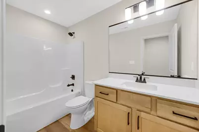 2206 Redwood Lane, Chesterton, IN 46304 - Photo 17