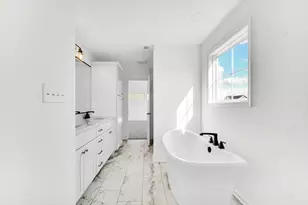 700 Druim Tr, Crown Point, IN 46307 - Photo 17