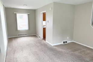 229 Broadmoor Ave, Munster, IN 46321 - Photo 11