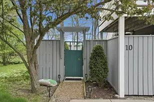 10 Tryon Farm Ln, Michigan City, IN 46360 - Photo 1