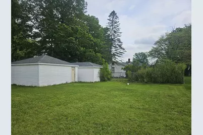 206 E 16th Street, La Porte, IN 46350 - Photo 11
