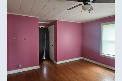 206 E 16th Street, La Porte, IN 46350 - Photo 7