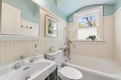 558 Woodlawn Drive, Valparaiso, IN 46385 - Photo 13