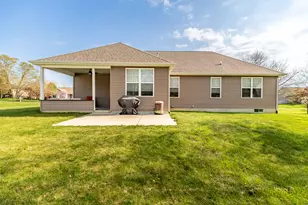 13 Covington Dr, Valparaiso, IN 46385 - Photo 27