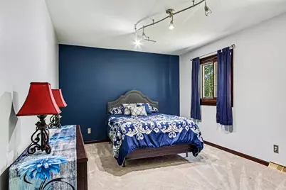 887 N 400 E, Valparaiso, IN 46383 - Photo 27