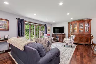 887 N 400 E, Valparaiso, IN 46383 - Photo 9