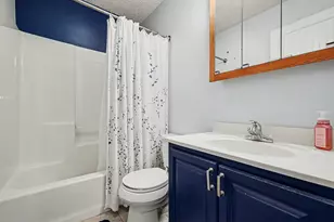 332 Carey Ln, Chesterton, IN 46304 - Photo 11