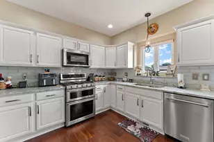 301 E 125th Ave, Crown Point, IN 46307 - Photo 9