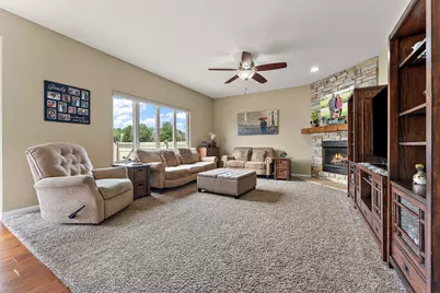 301 E 125th Avenue, Crown Point, IN 46307 - Photo 5