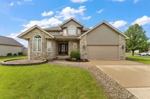 301 E 125th Ave, Crown Point, IN 46307 - Photo 7