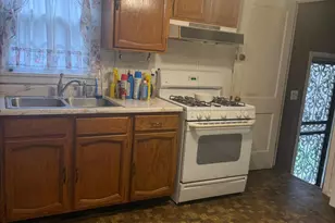 608 Durbin St, Gary, IN 46406 - Photo 9