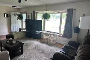 7595 Washington Ct, Merrillville, IN 46410 - Photo 13