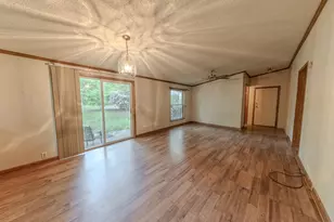 10848 Edgewood Dr, Demotte, IN 46310 - Photo 5