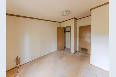 10848 Edgewood Drive, Demotte, IN 46310 - Photo 15