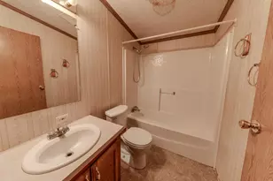 10848 Edgewood Dr, Demotte, IN 46310 - Photo 9