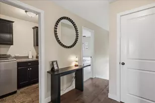 380 E Augustine Dr, Valparaiso, IN 46383 - Photo 29
