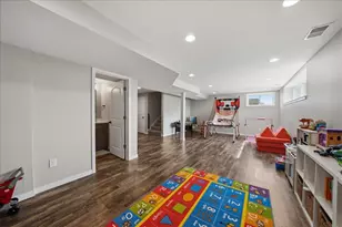 380 E Augustine Dr, Valparaiso, IN 46383 - Photo 37