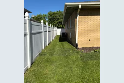 8108 Madison Avenue, Munster, IN 46321 - Photo 11