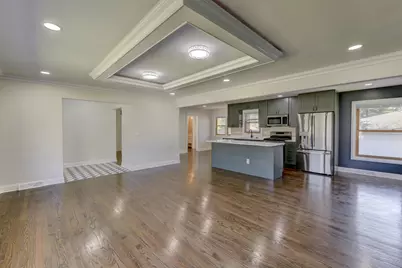 7970 Northcote Avenue, Hammond, IN 46324 - Photo 3