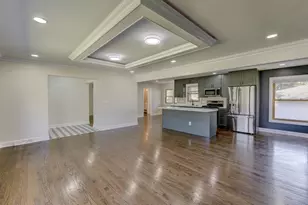 7970 Northcote Ave, Hammond, IN 46324 - Photo 3