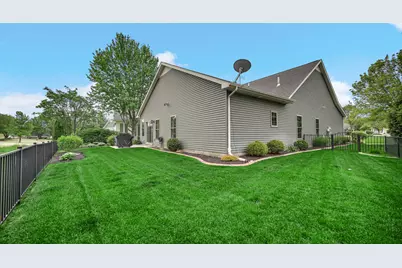 60 N Prairie Parkway, Valparaiso, IN 46385 - Photo 25
