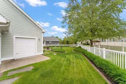 2405 Dickinson Road, Chesterton, IN 46304 - Photo 9