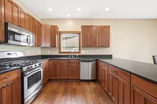 61 N Prairie Parkway, Valparaiso, IN 46385 - Photo 7