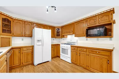 18 W 890 N, Wheatfield, IN 46392 - Photo 9