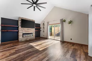 5407 Marigold Ln, Valparaiso, IN 46383 - Photo 7