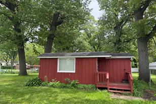 417 N Colfax St, Griffith, IN 46319 - Photo 1