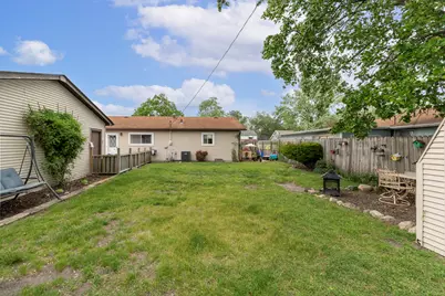 9419 Saric Drive, Highland, IN 46322 - Photo 7