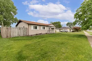 9419 Saric Dr, Highland, IN 46322 - Photo 13