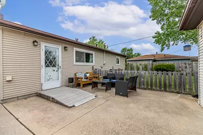 9419 Saric Drive, Highland, IN 46322 - Photo 5