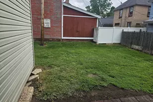 907 Tyler St, La Porte, IN 46350 - Photo 19