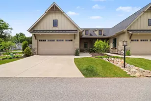 1905 E Woodglen Cir, Valparaiso, IN 46383 - Photo 1