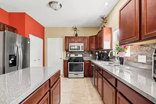 11442 Maryland Dr, Crown Point, IN 46307 - Photo 9