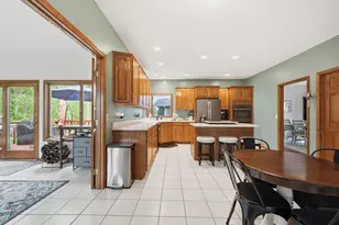 5204 Woodmere Ct, Valparaiso, IN 46383 - Photo 11